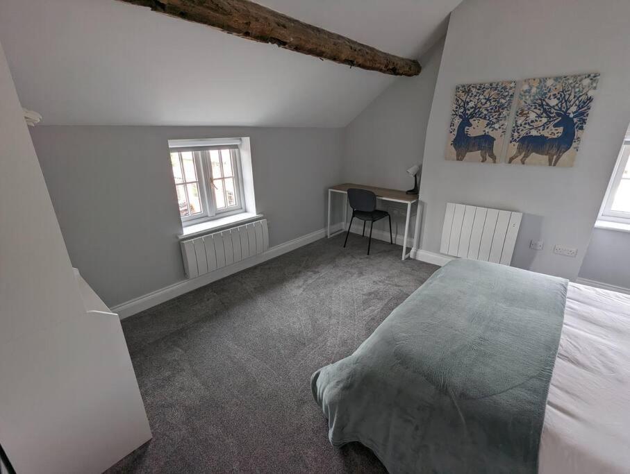31 High Street - Modern & Stylish 2-Bed Apartment - Inc Parking Husbands Bosworth Eksteriør bilde
